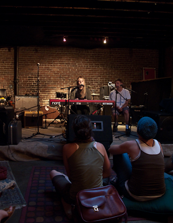 Archive photograph for Kaylee Cole, Karli Fairbanks, The Cave Singers
