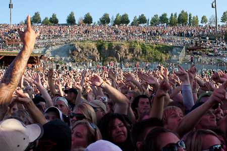 Archive photograph for Papa Roach, Hinder & Nickelback